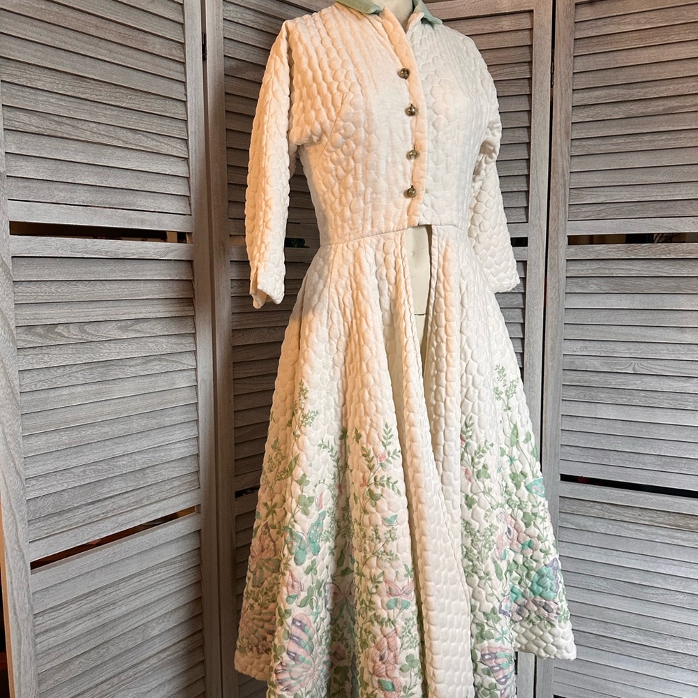 Vintage Styled by Dorian Cream Floral Hostess Dress/Robe